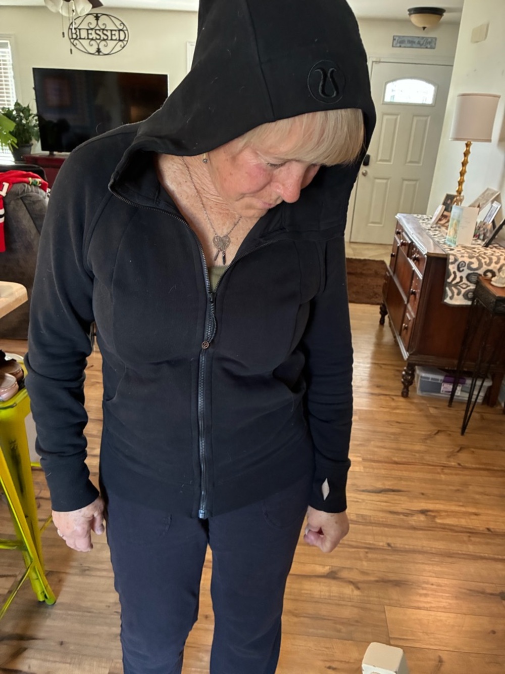Lululemon Black scuba hoodie with thumb holes size 10